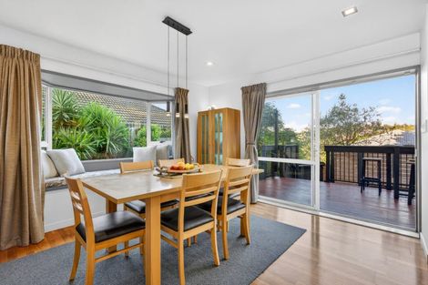 Photo of property in 86 Crestview Place, Browns Bay, Auckland, 0630