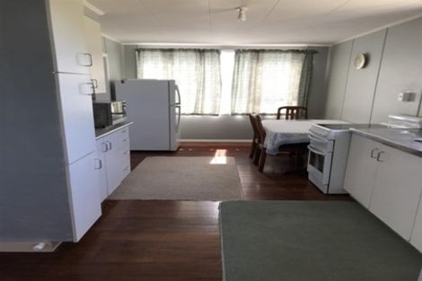 Photo of property in 9 Page Street, Stratford, 4332