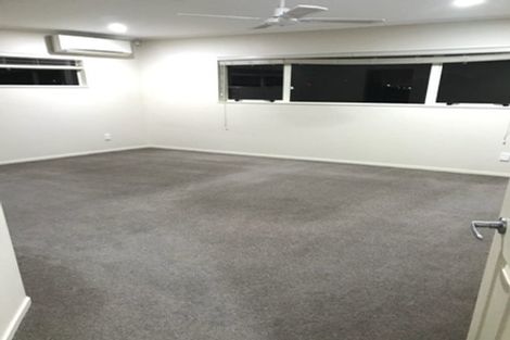 Photo of property in 100 Westerham Drive, Dannemora, Auckland, 2016