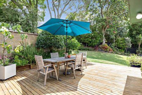 Photo of property in 43 Holt Avenue, Torbay, Auckland, 0630