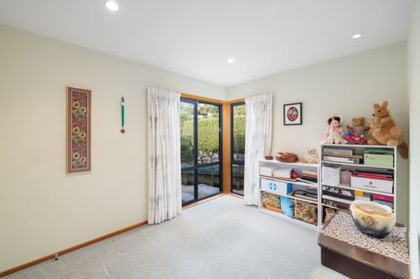 Photo of property in 43 Cannon Hill Crescent, Mount Pleasant, Christchurch, 8081