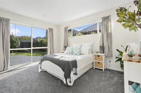 Photo of property in 12 Beauford Place, Parklands, Christchurch, 8083