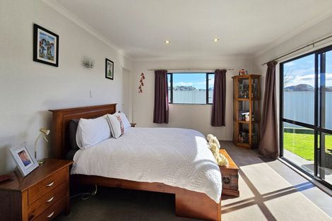 Photo of property in 16a Windsor Terrace, Taradale, Napier, 4112