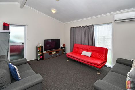 Photo of property in 1/20 Solveig Place, Randwick Park, Auckland, 2105