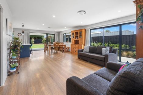 Photo of property in 16 Cherry Avenue, Darfield, 7510