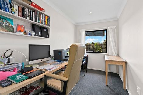 Photo of property in 57 Oteki Park Drive, Welcome Bay, Tauranga, 3112