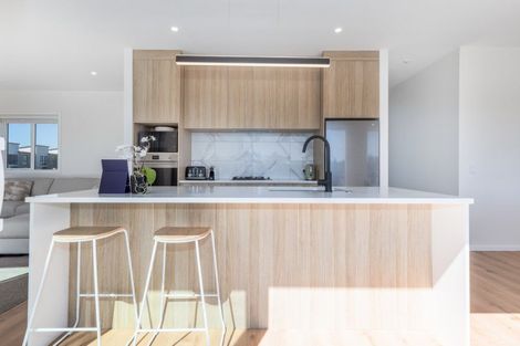 Photo of property in 30 Hokioi Drive, Kenepuru, Porirua, 5022