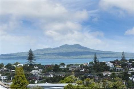 Photo of property in 79 Hastings Road, Mairangi Bay, Auckland, 0630