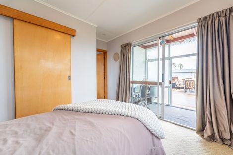 Photo of property in 21 Weston Road, Holmes Hill, Oamaru, 9401