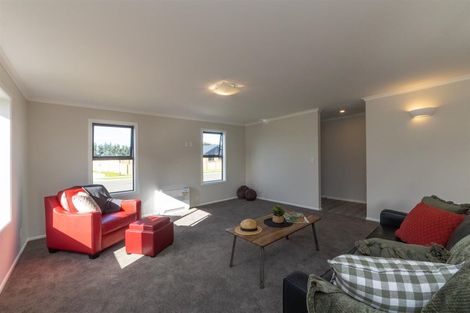 Photo of property in 10 Oldfield Lane, Marton, 4710