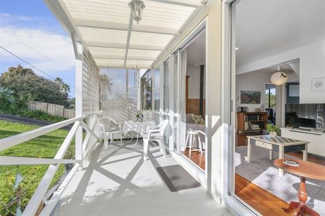 Photo of property in 27 Langton Road, Stanmore Bay, Whangaparaoa, 0932