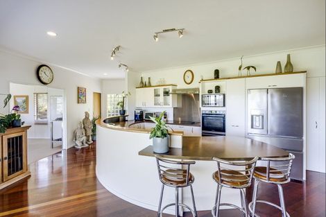 Photo of property in 35 Raratu Road, Kahuranaki, Havelock North, 4295