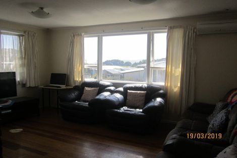Photo of property in 17 Beauzami Crescent, Ascot Park, Porirua, 5024