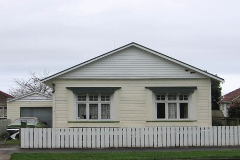 Photo of property in 5 Sussex Street, Levin, 5510