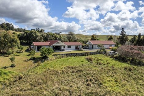 Photo of property in 35 Lloyd Drive, Wainui, Silverdale, 0994