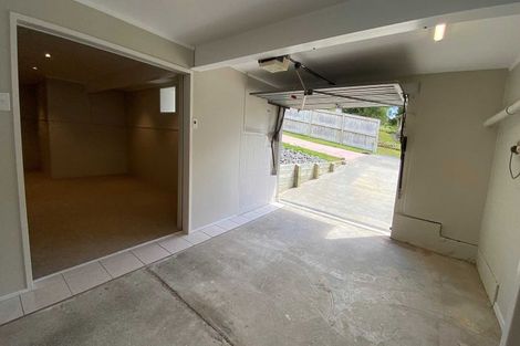 Photo of property in 7 Lavery Place, Sunnynook, Auckland, 0632