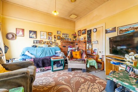 Photo of property in 5 Edward Street, Waimate, 7924