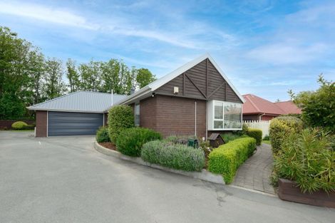 Photo of property in 2/11 Ludecke Place, Sockburn, Christchurch, 8042