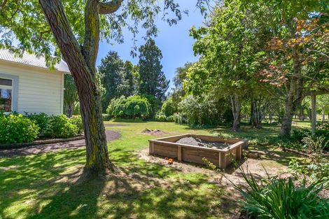 Photo of property in 1971 Moutere Highway, Upper Moutere, 7175