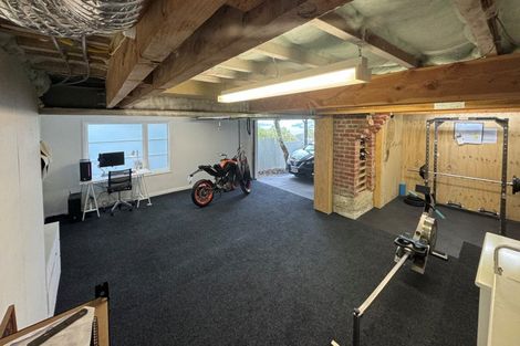 Photo of property in 102 Homebush Road, Khandallah, Wellington, 6035