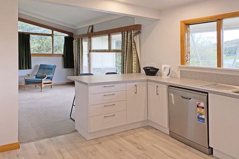 Photo of property in 33 Halsey Street, Clinton, 9534