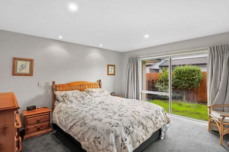 Photo of property in 16d Waitikiri Drive, Parklands, Christchurch, 8083