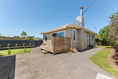 Photo of property in 43b Wallace Place, Westown, New Plymouth, 4310