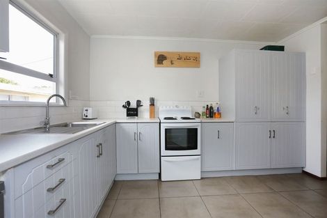 Photo of property in 7 Churchill Avenue, Feilding, 4702