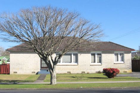 Photo of property in 2/61 Kelvin Road, Papakura, 2110