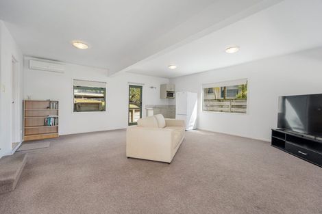 Photo of property in 14 Acacia Road, Torbay, Auckland, 0632