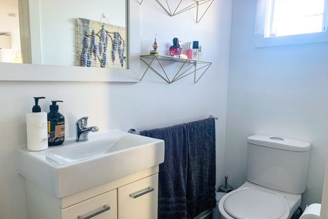 Photo of property in 1/40 Killarney Avenue, Torbay, Auckland, 0630