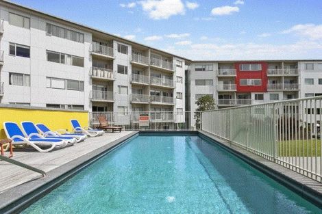Photo of property in Shoal Haven Apartments, 112a/130 Anzac Street, Takapuna, Auckland, 0622