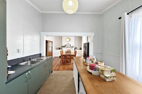 Photo of property in 11 Kelvin Street, Aramoho, Wanganui, 4500