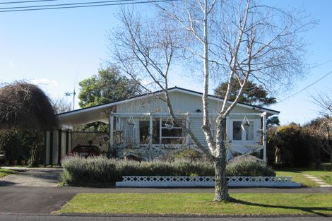 Photo of property in 18 Fairview Street, Fairview Downs, Hamilton, 3214