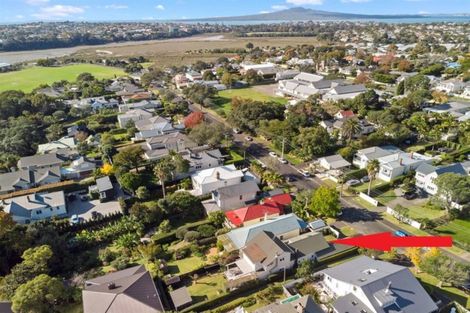 Photo of property in 3 Glen Road, Mornington, Dunedin, 9011