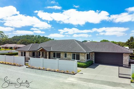 Photo of property in 18 Pahi Road, Paparoa, 0571