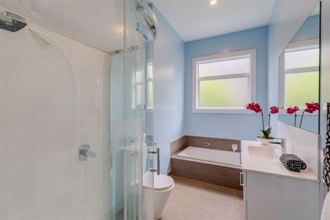 Photo of property in 3/12 Elizabeth Street, Riccarton, Christchurch, 8011