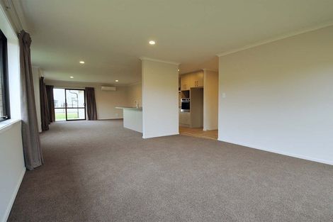 Photo of property in 16 Lambies Street, Marshland, Christchurch, 8083