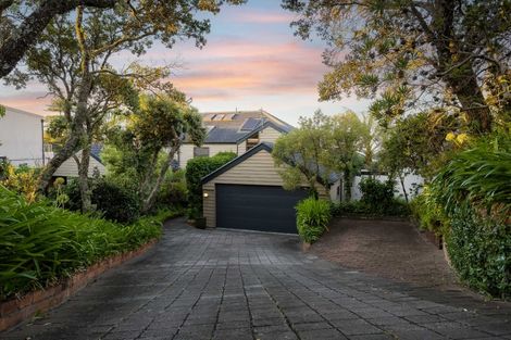 Photo of property in 24 Whitby Crescent, Mairangi Bay, Auckland, 0630