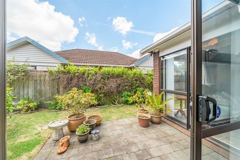 Photo of property in 2/60 Garden Road, Avalon, Lower Hutt, 5011