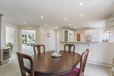 Photo of property in 4 Wardour Mews, Avonhead, Christchurch, 8042