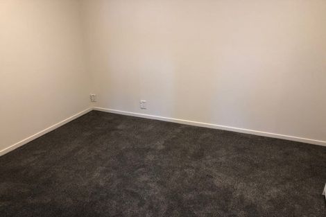 Photo of property in 33 Noeleen Street, Glenfield, Auckland, 0629