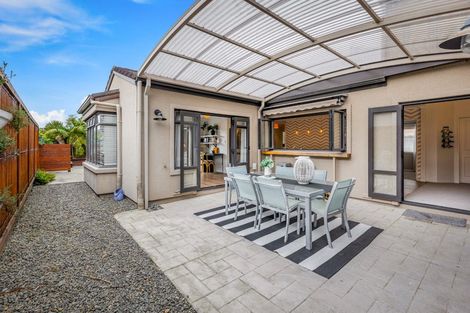Photo of property in 11 Huntaway Lane, Te Atatu Peninsula, Auckland, 0610