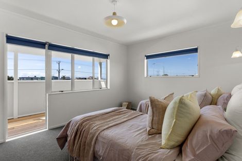 Photo of property in 1134 Papamoa Beach Road, Papamoa Beach, Papamoa, 3118