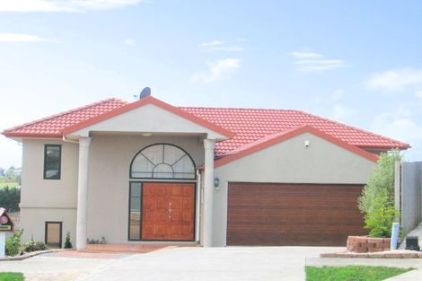 Photo of property in 23 Maidstone Place, Oteha, Auckland, 0632