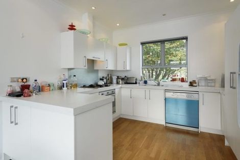 Photo of property in 3/60 Owen Street, Newtown, Wellington, 6021