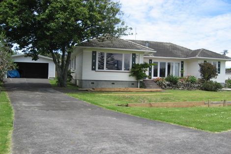 Photo of property in 107 Taylor Road, Mangere Bridge, Auckland, 2022