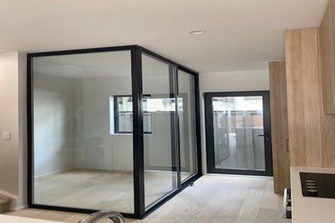 Photo of property in 19 Lyons Avenue, Murrays Bay, Auckland, 0630