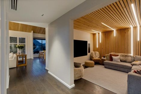 Photo of property in 31 Falconer Rise, Jacks Point, Queenstown, 9371