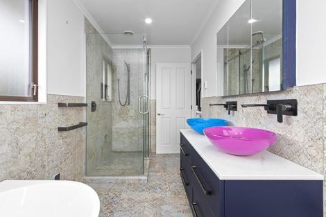 Photo of property in 35 Nielsen Gardens, Rototuna, Hamilton, 3210